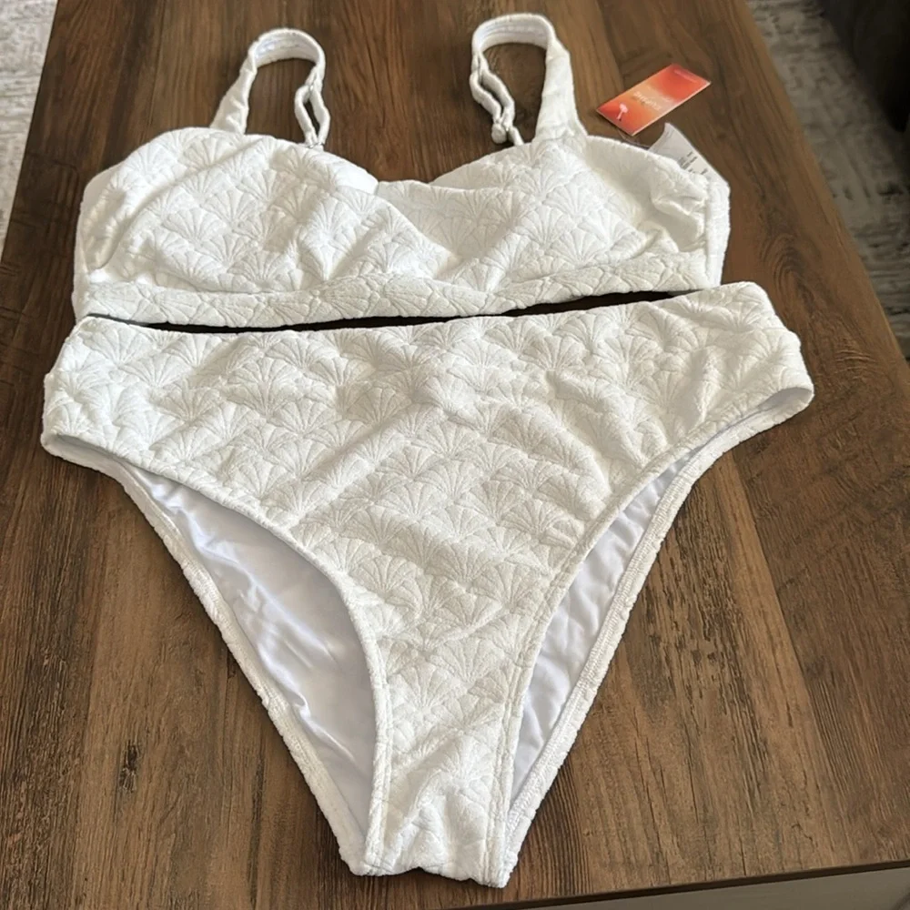 Cupshe White Square neck Bikini top & High Rise  Bottom Set